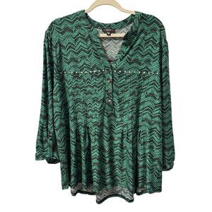 Cocomo Green & Black Chevron Sz 3X Blouse With Studded Detail & Button Accents